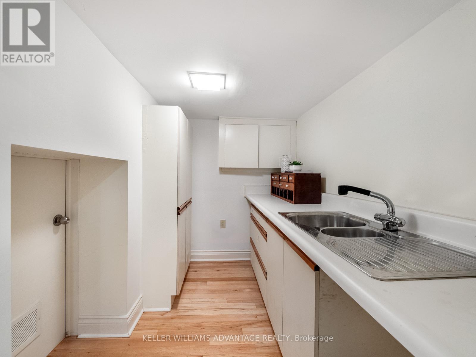 53 Rainsford Road, Toronto, Ontario  M4L 3N7 - Photo 37 - E12781204