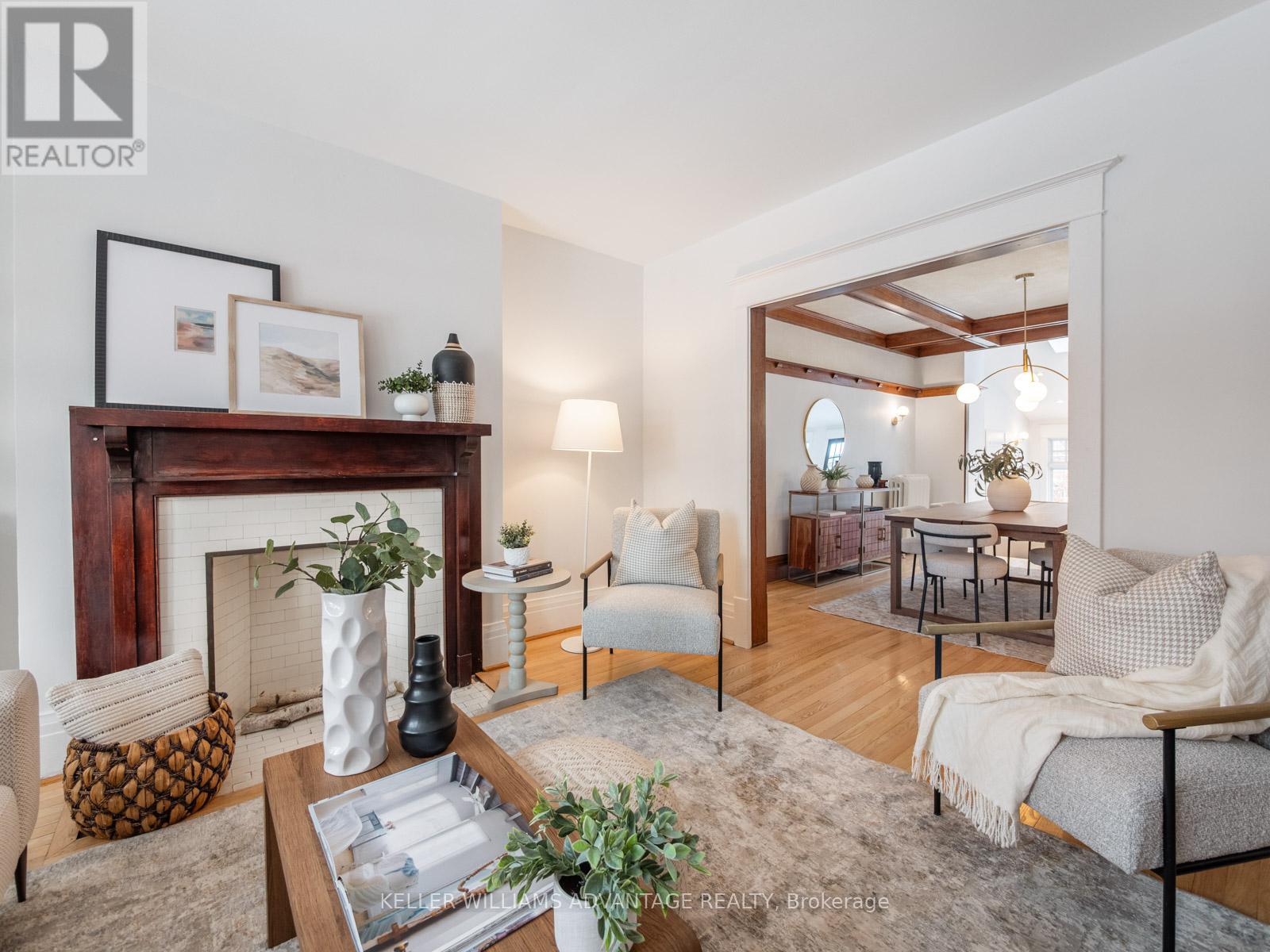 53 Rainsford Road, Toronto, Ontario  M4L 3N7 - Photo 4 - E12781204