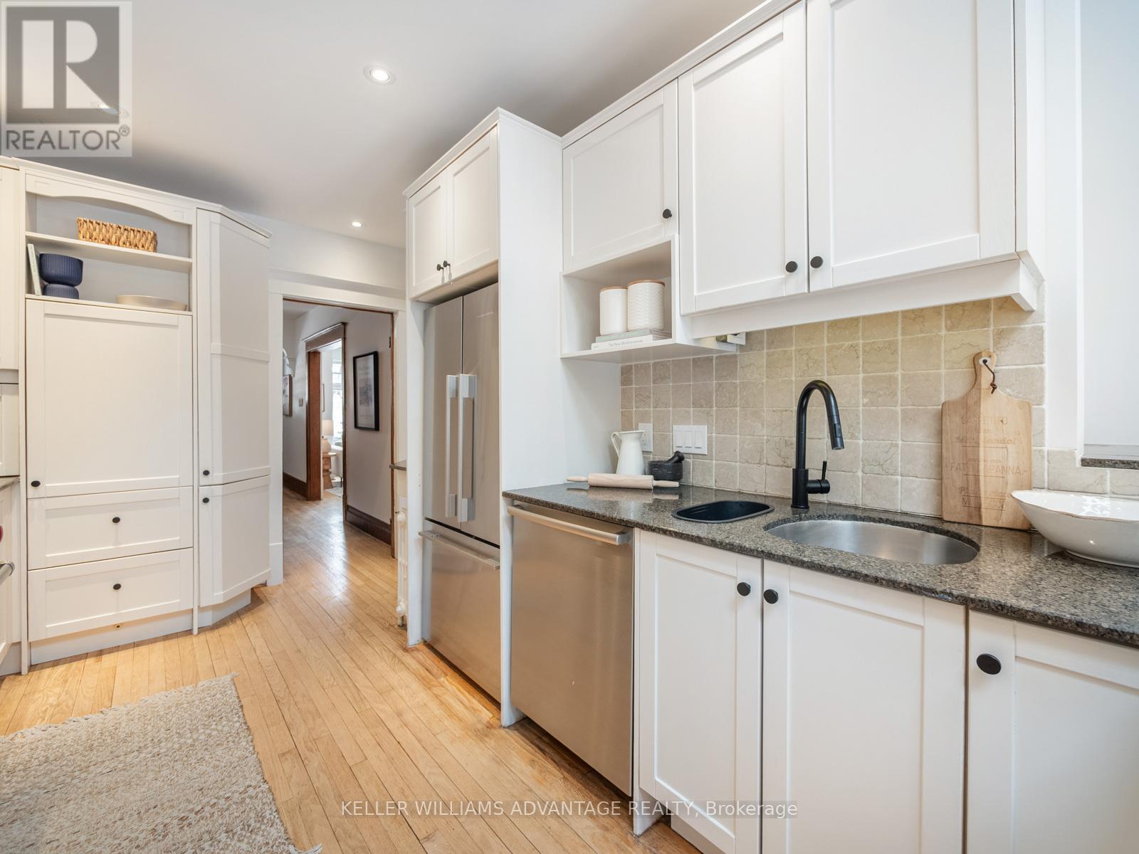 53 Rainsford Road, Toronto, Ontario  M4L 3N7 - Photo 8 - E12781204