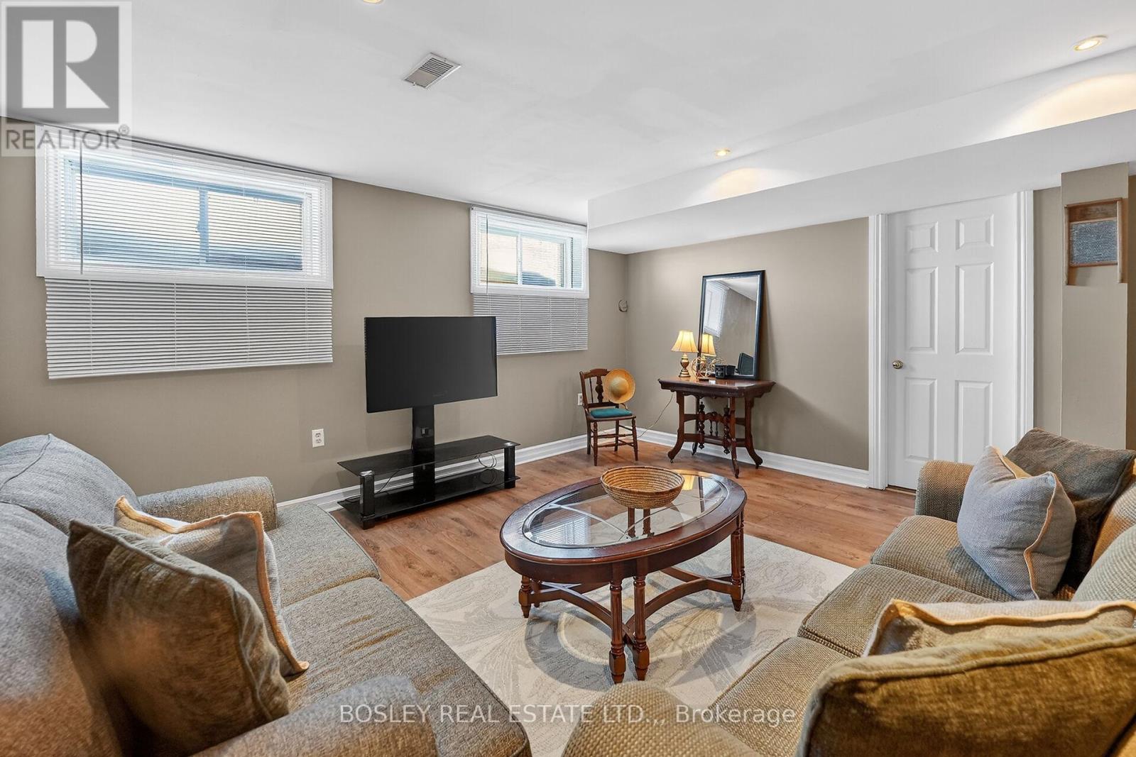 910 Holloway Bay Road, Fort Erie, Ontario  L0S 1N0 - Photo 29 - X12779094