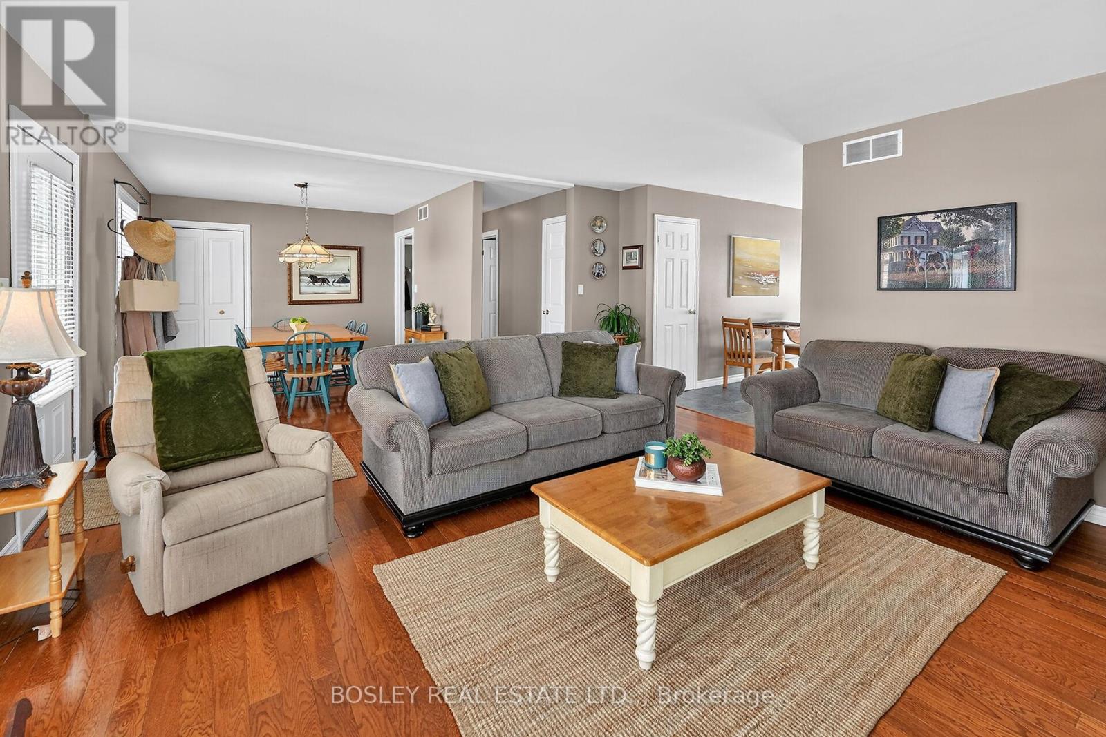 910 Holloway Bay Road, Fort Erie, Ontario  L0S 1N0 - Photo 9 - X12779094