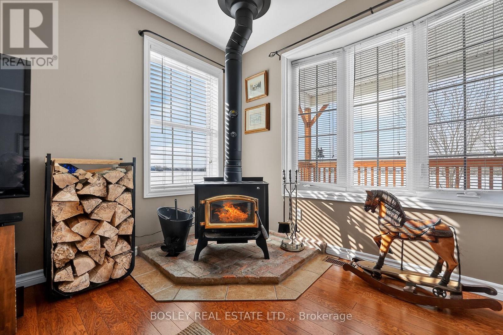 910 Holloway Bay Road, Fort Erie, Ontario  L0S 1N0 - Photo 6 - X12779094