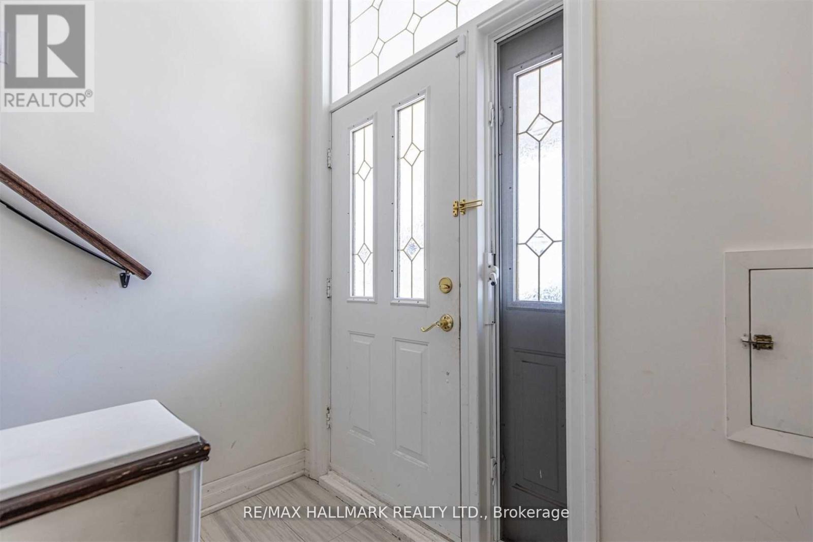 Basement - 283 Taylor Mills Drive N, Richmond Hill, Ontario  L4C 2T8 - Photo 2 - N12781084