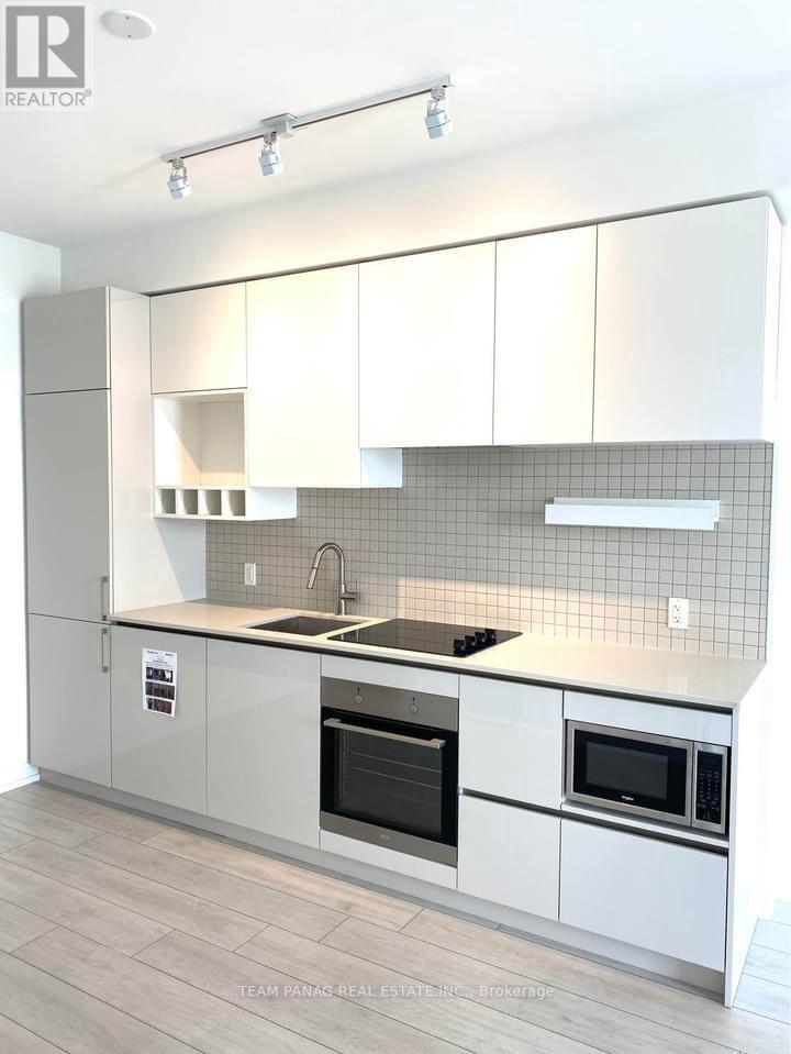 3011 - 950 Portage Parkway, Vaughan, Ontario  L4K 3W4 - Photo 5 - N12781136