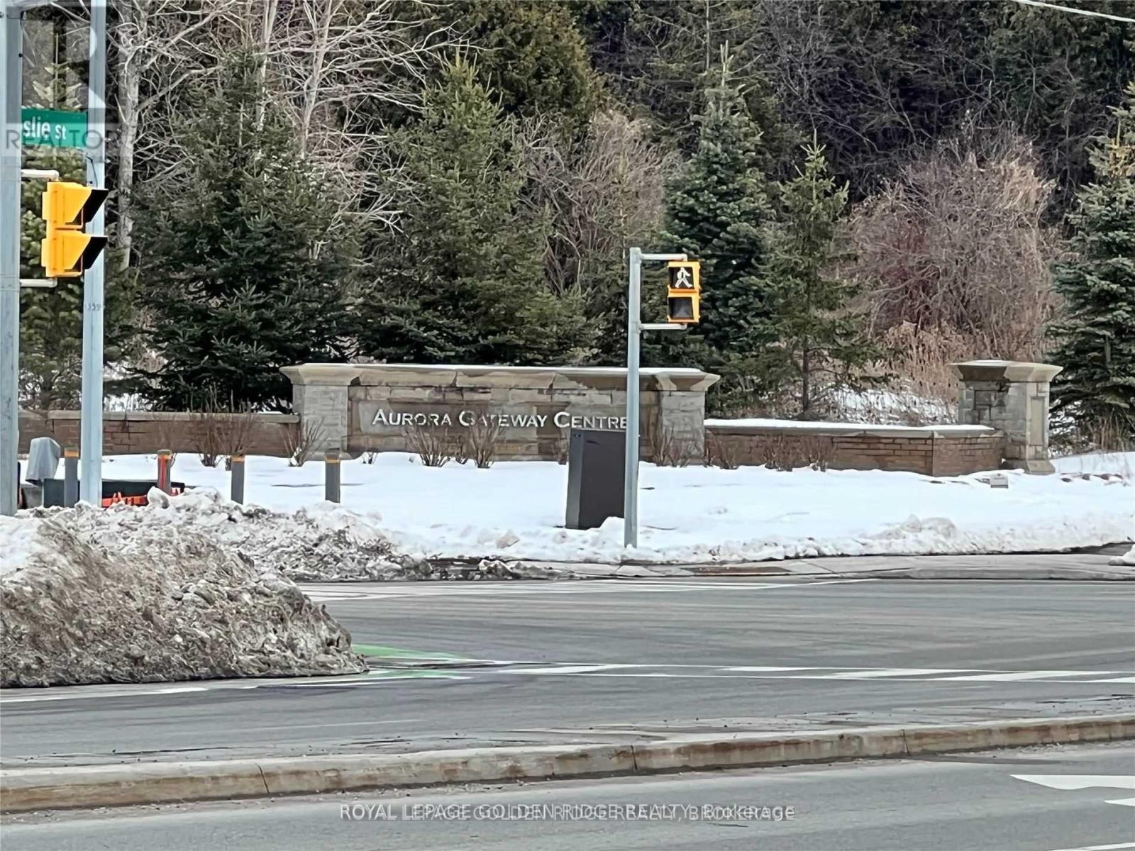 15482 Leslie Street, Aurora, Ontario  L4G 7C4 - Photo 3 - N12781144