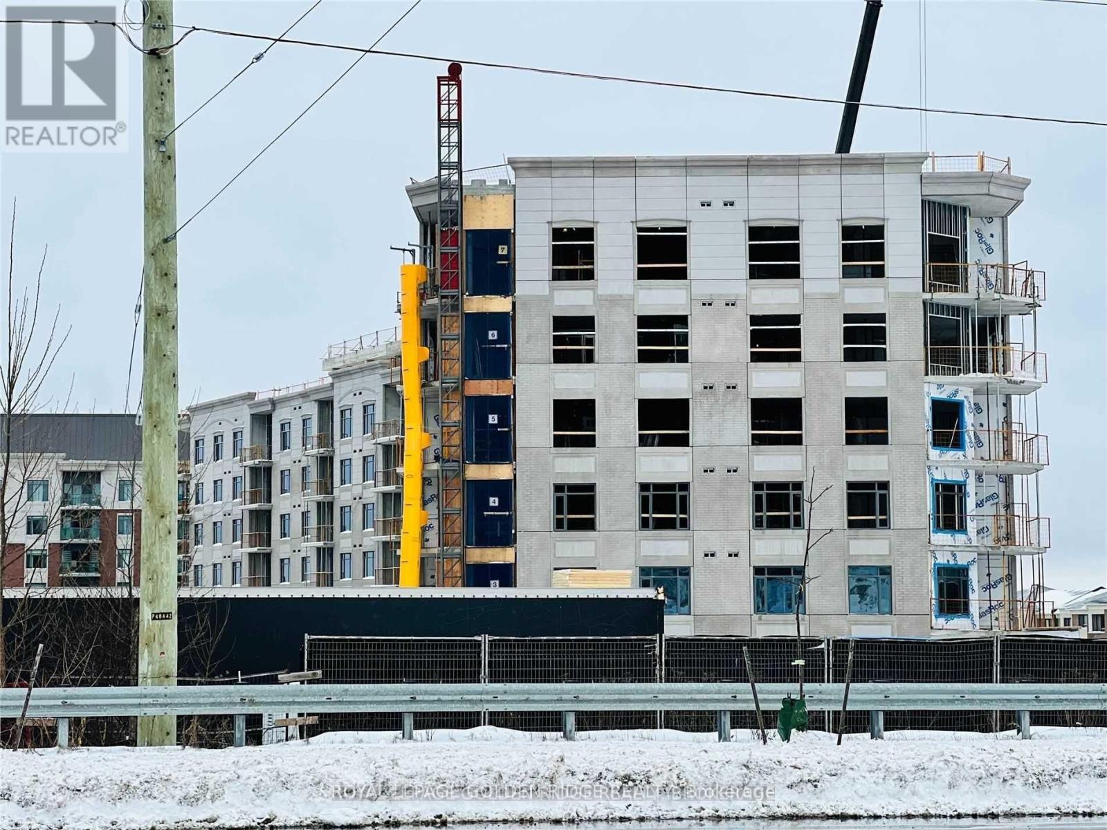 15482 Leslie Street, Aurora, Ontario  L4G 7C4 - Photo 4 - N12781144