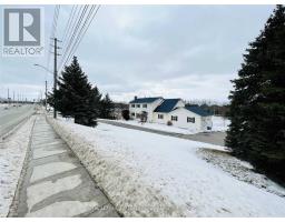 15482 LESLIE STREET, Aurora, Ontario