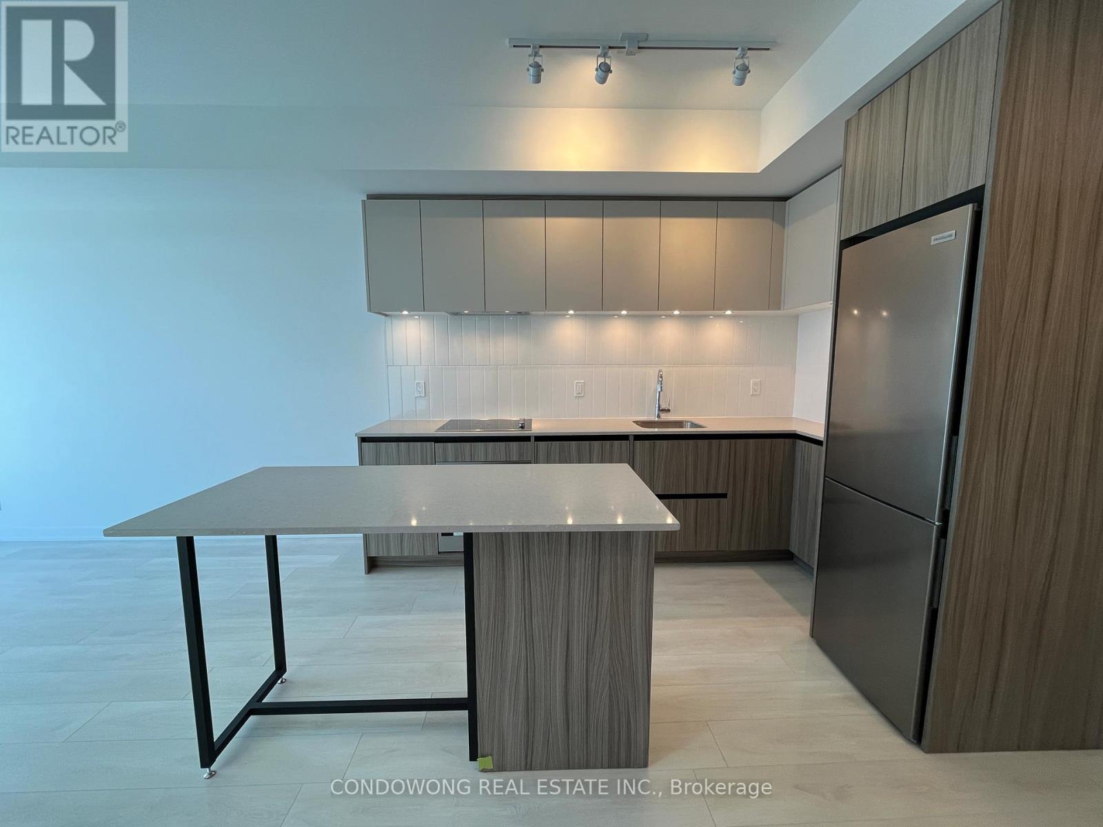 1520 - 7950 BATHURST STREET, Vaughan, Ontario