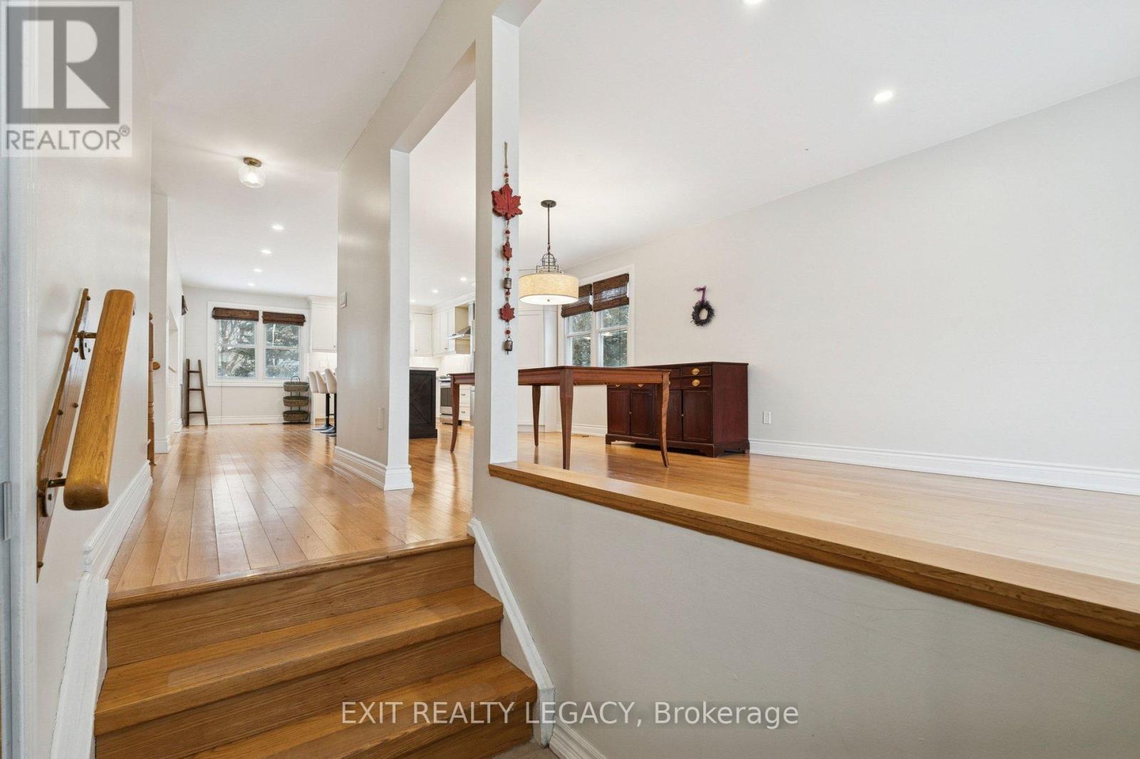 10 Eves Court, Newmarket, Ontario  L3Y 7P7 - Photo 15 - N12781210