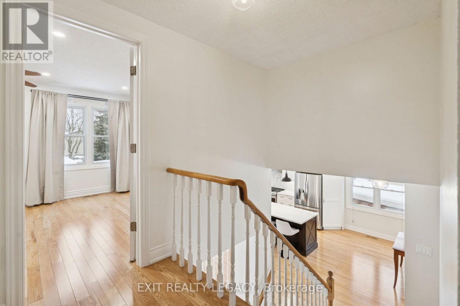 10 Eves Court, Newmarket, Ontario  L3Y 7P7 - Photo 16 - N12781210