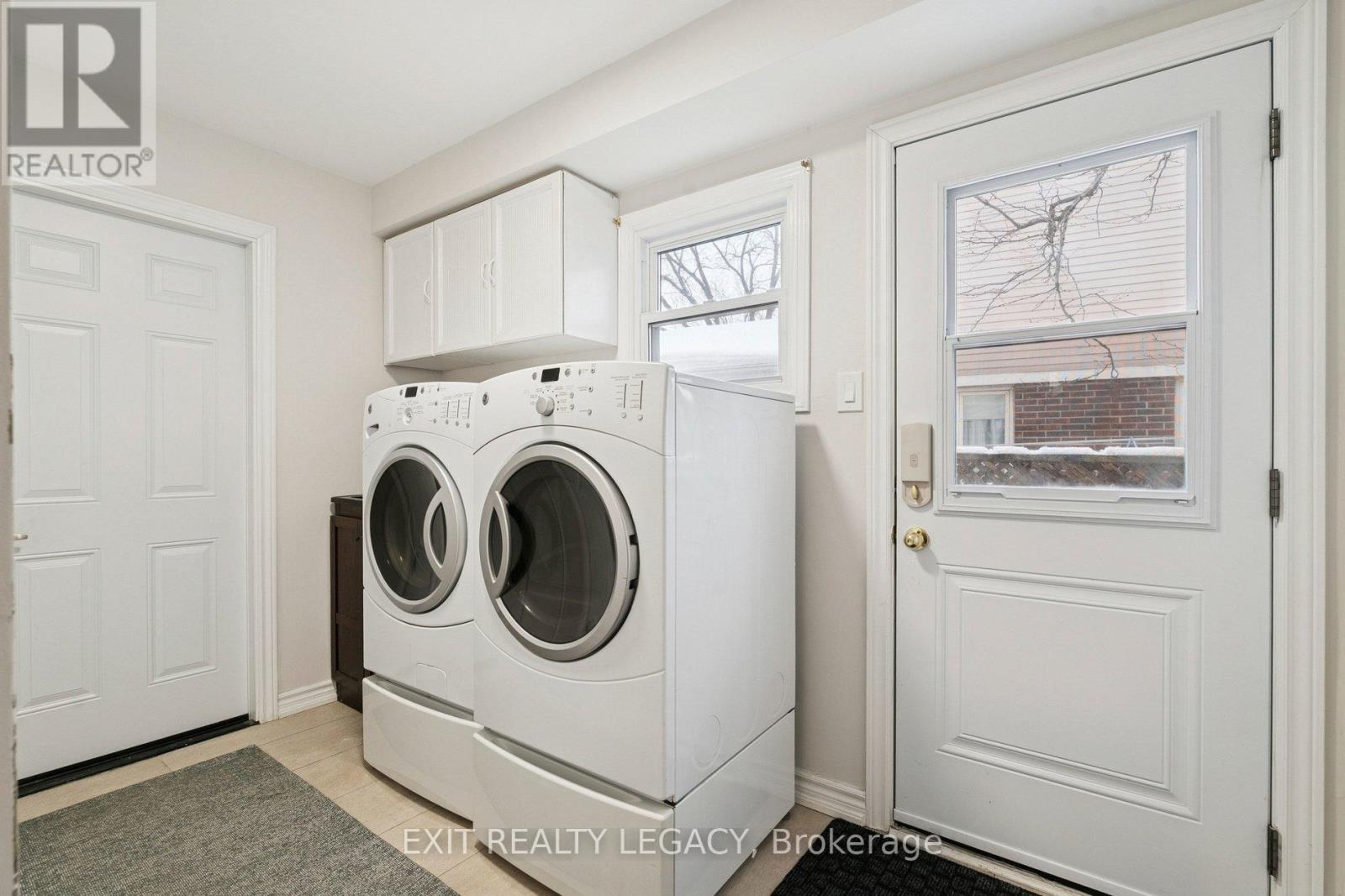 10 Eves Court, Newmarket, Ontario  L3Y 7P7 - Photo 30 - N12781210