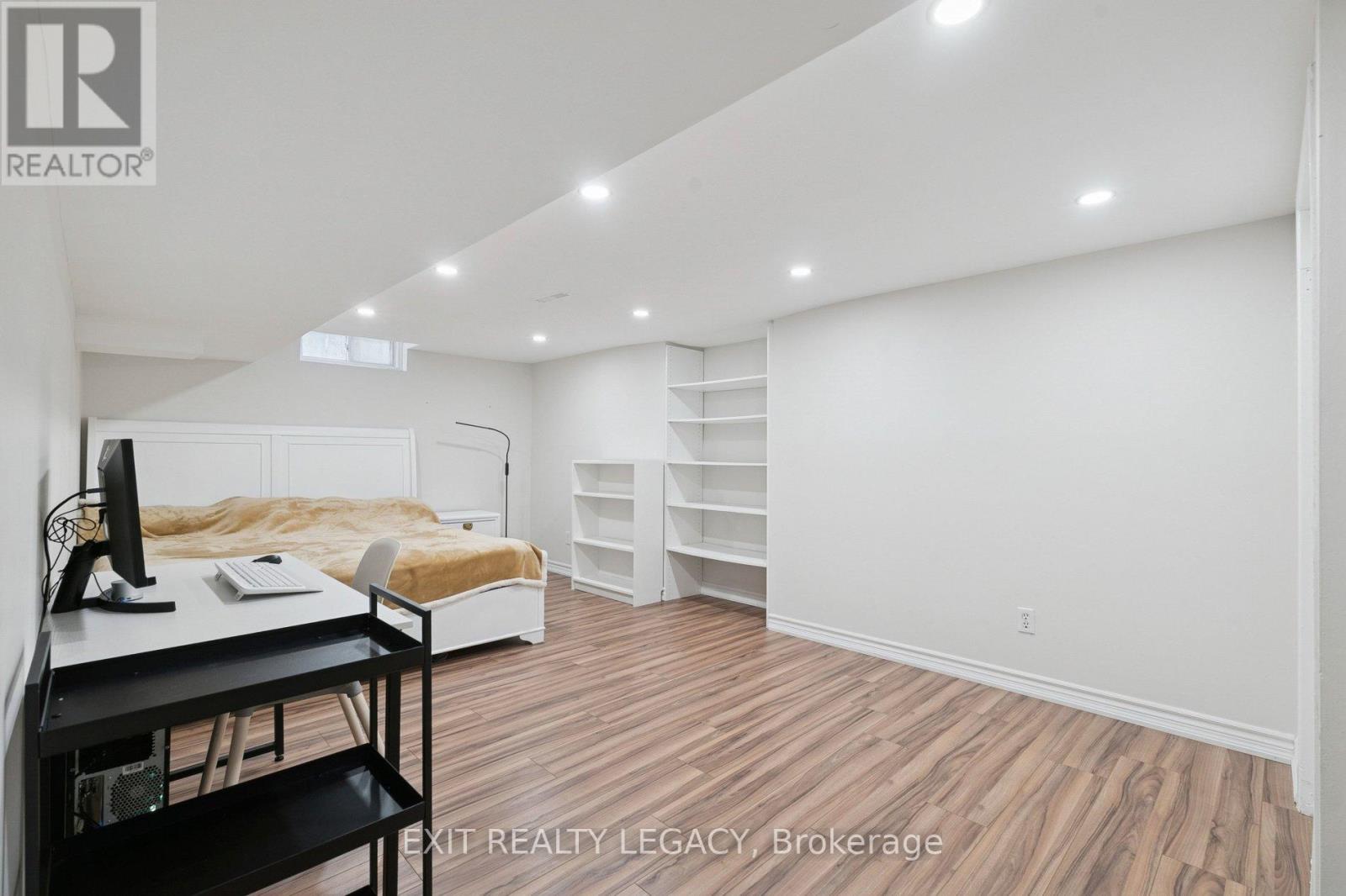 10 Eves Court, Newmarket, Ontario  L3Y 7P7 - Photo 35 - N12781210