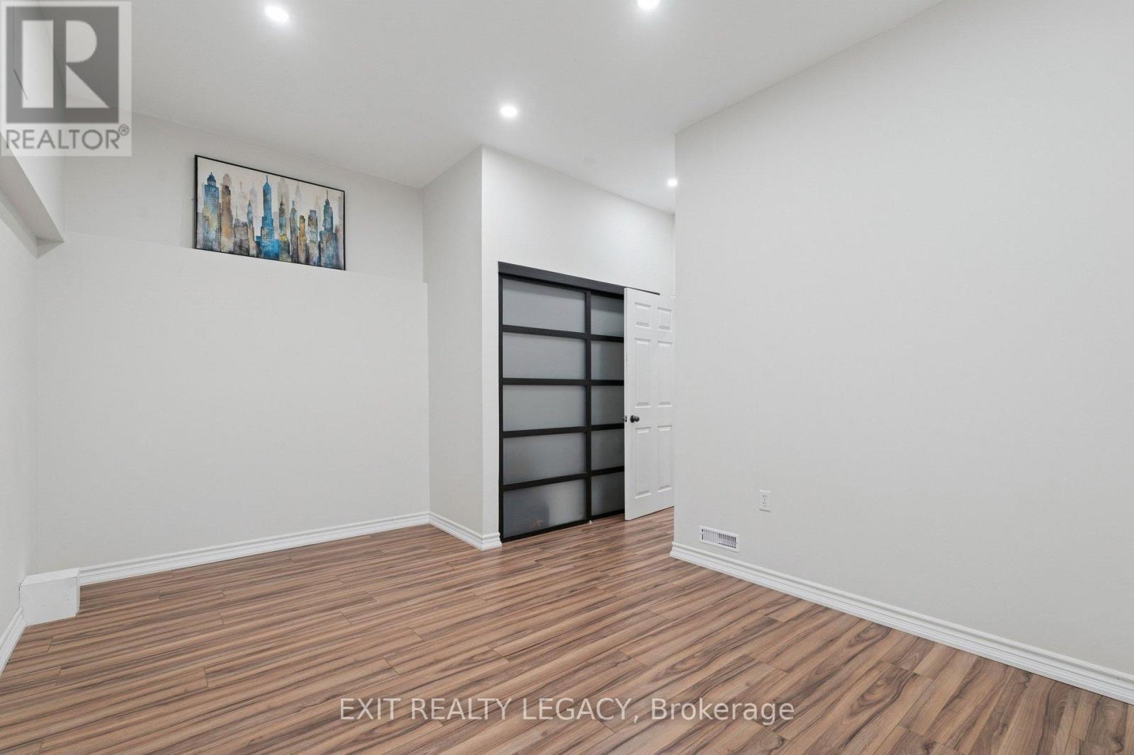 10 Eves Court, Newmarket, Ontario  L3Y 7P7 - Photo 38 - N12781210