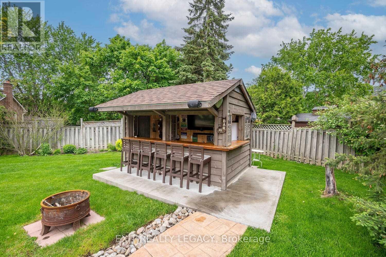 10 Eves Court, Newmarket, Ontario  L3Y 7P7 - Photo 48 - N12781210