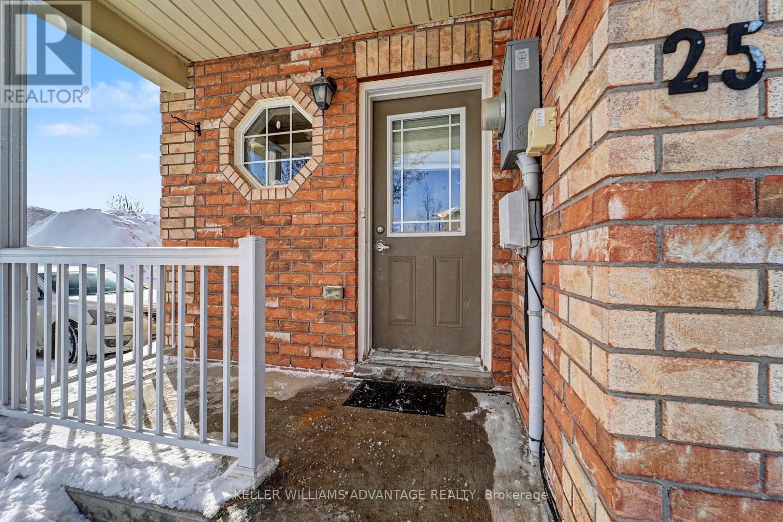 25 - 25 Southwoods Crescent, Barrie, Ontario  L4N 9P8 - Photo 2 - S12781212