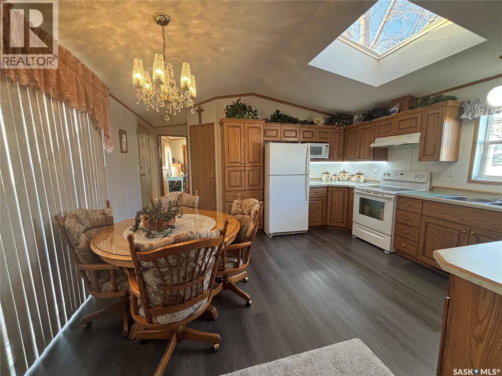 33 Cypress Mobile Home Park, Maple Creek, Saskatchewan  S0N 1N0 - Photo 20 - SK028395