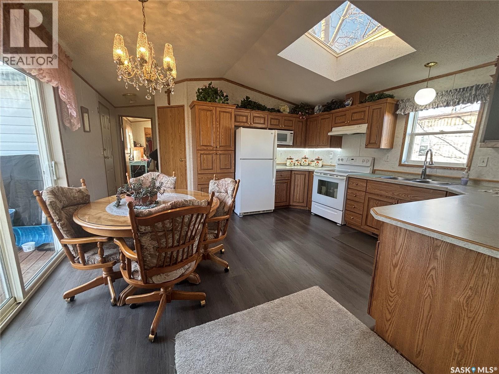 33 Cypress Mobile Home Park, Maple Creek, Saskatchewan  S0N 1N0 - Photo 21 - SK028395