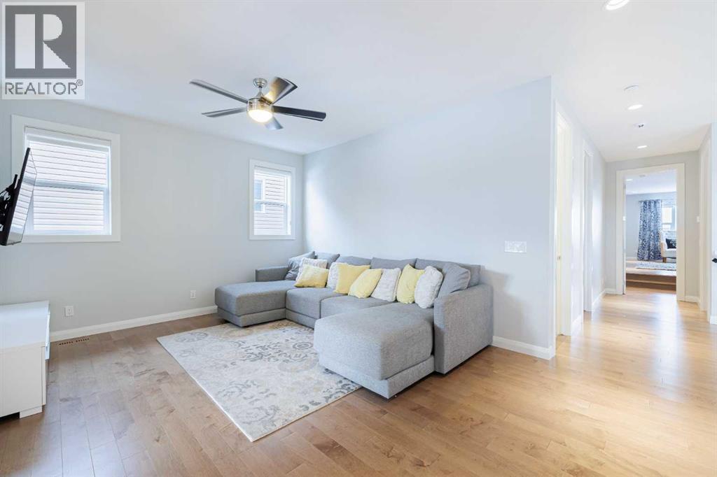 155 Crestridge Hill Sw, Calgary, Alberta  T3B 6H1 - Photo 28 - A2282817