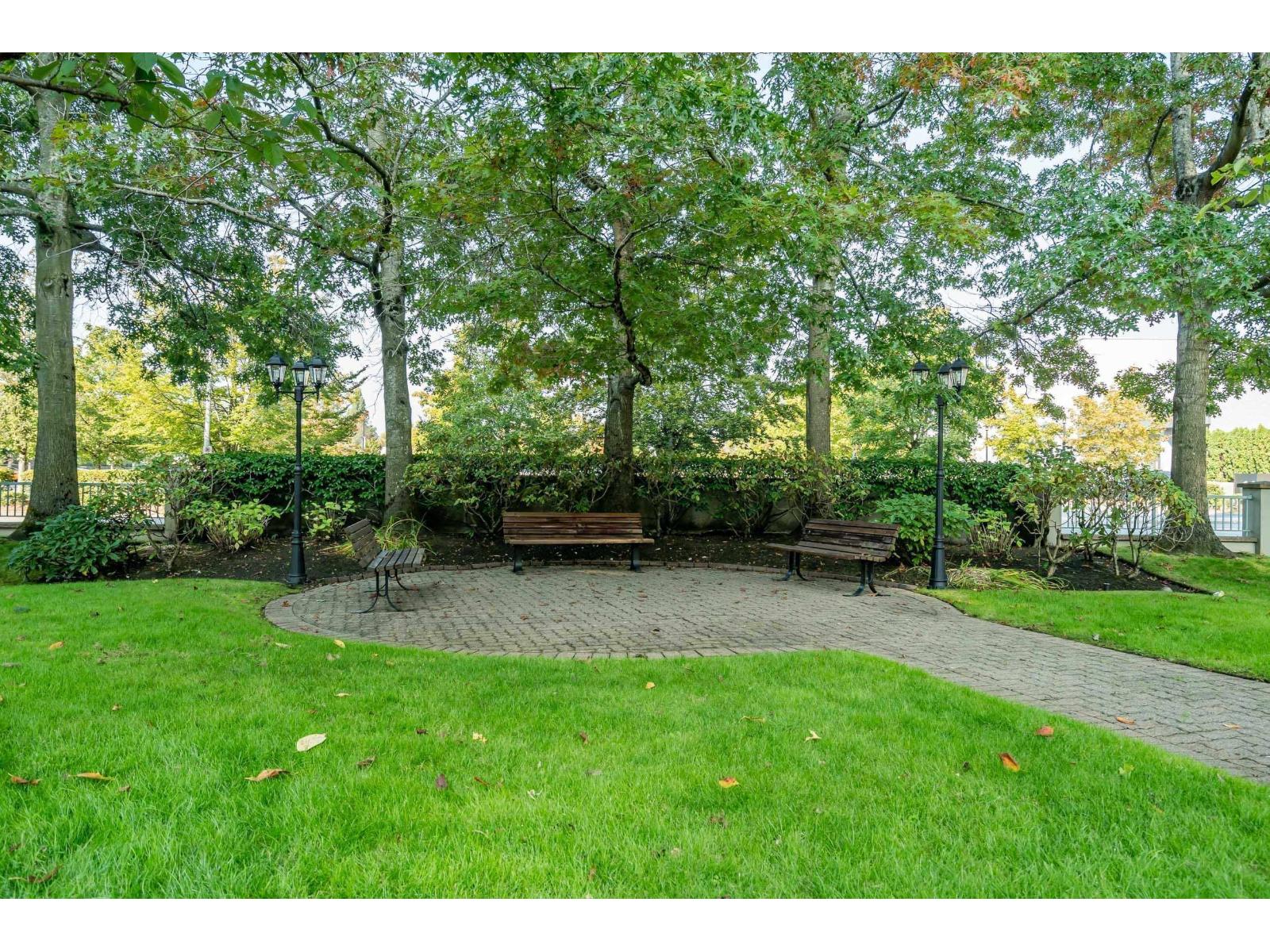 306 15030 101 Avenue, Surrey, British Columbia  V3R 0N3 - Photo 2 - R3088865