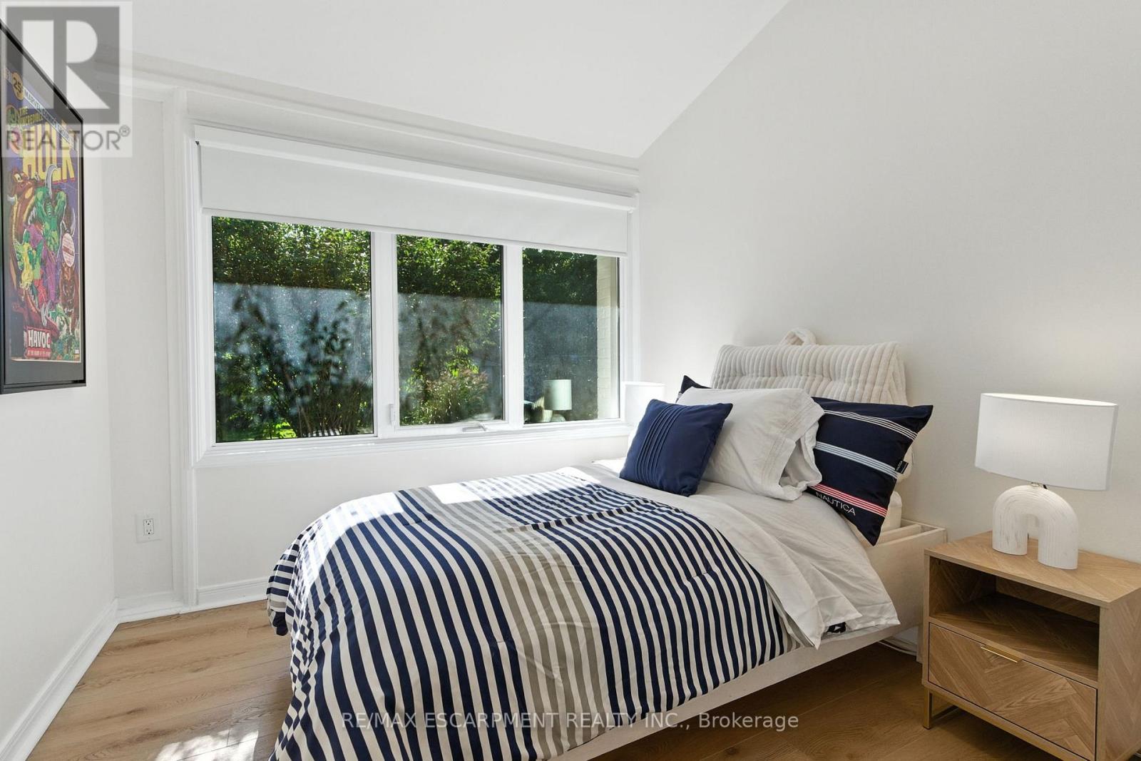 230 South Service Road, Mississauga, Ontario  L5G 2S1 - Photo 36 - W12781064