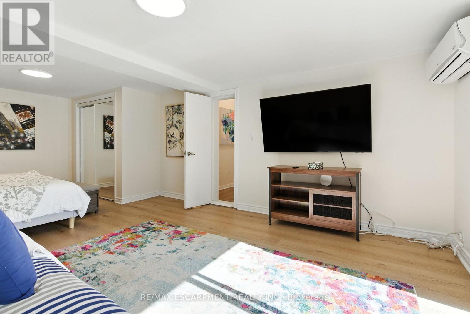 230 South Service Road, Mississauga, Ontario  L5G 2S1 - Photo 40 - W12781064