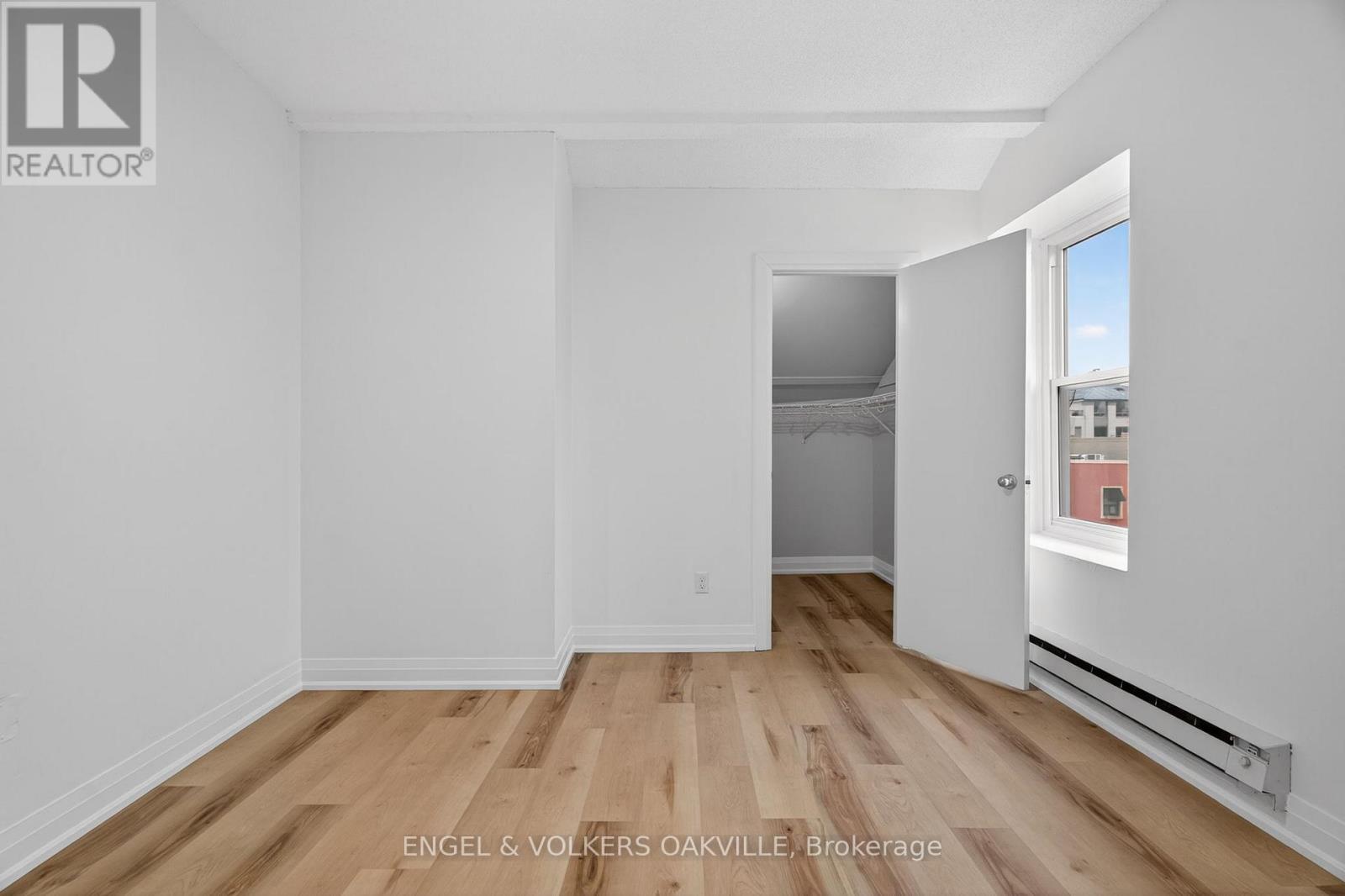 104 - 103 Thomas Street, Oakville, Ontario  L6J 3A7 - Photo 17 - W12781066