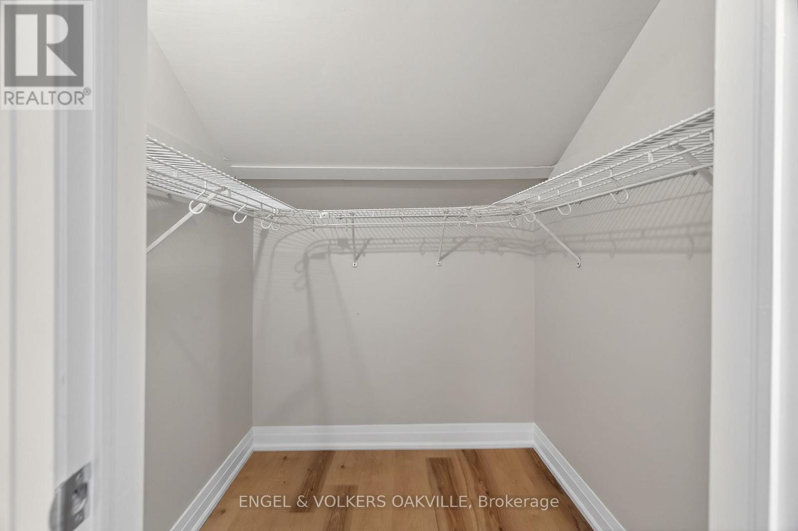 104 - 103 Thomas Street, Oakville, Ontario  L6J 3A7 - Photo 19 - W12781066