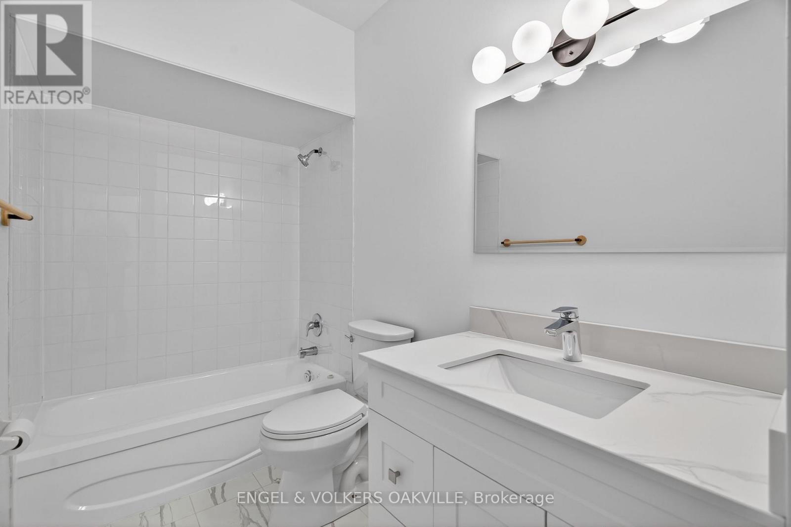 104 - 103 Thomas Street, Oakville, Ontario  L6J 3A7 - Photo 21 - W12781066