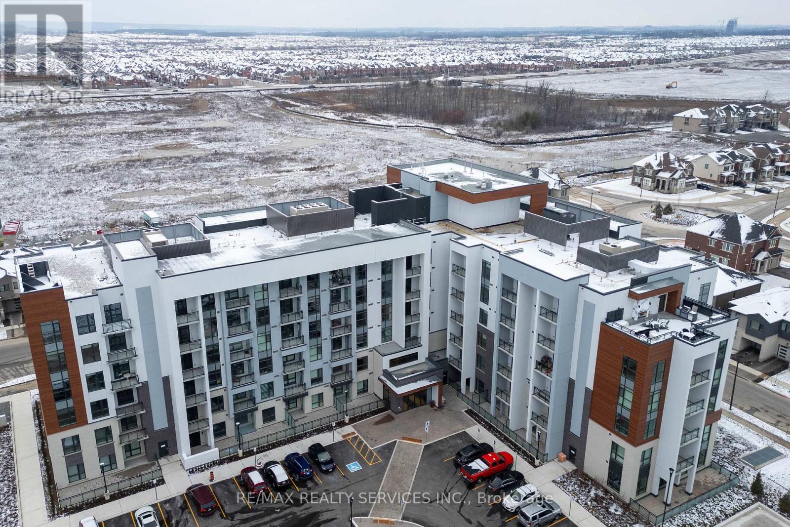 421 - 460 Gordon Krantz Avenue, Milton, Ontario  L9E 1Z2 - Photo 3 - W12781120