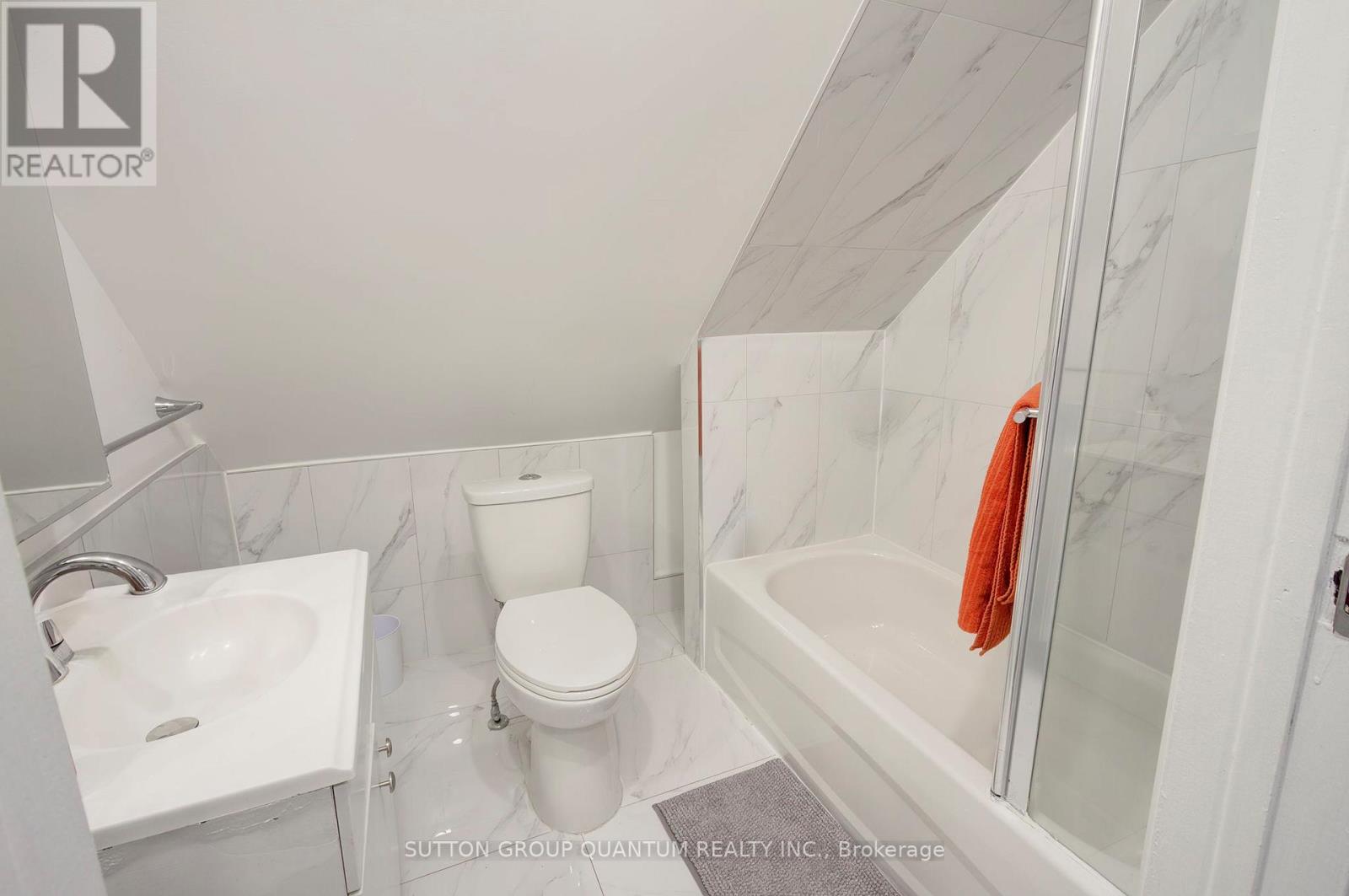 232 Pearson Avenue, Toronto, Ontario  M6R 1G7 - Photo 34 - W12781146