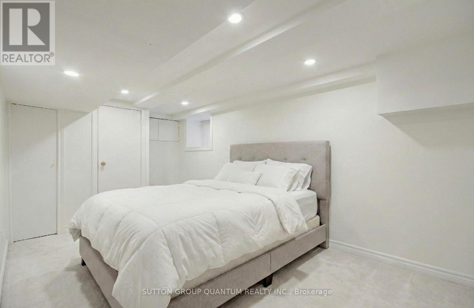 232 Pearson Avenue, Toronto, Ontario  M6R 1G7 - Photo 40 - W12781146