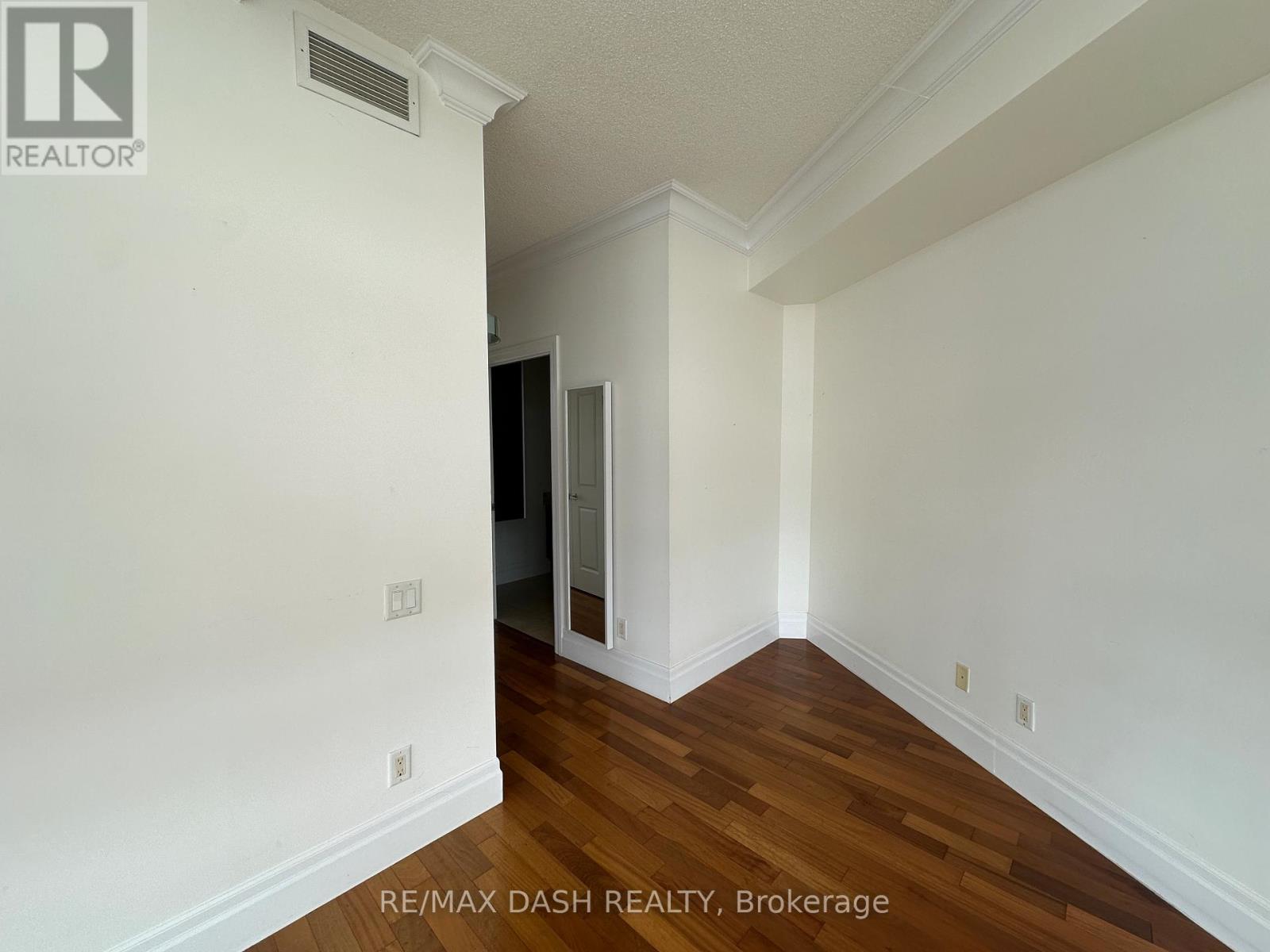 2310 - 15 Windermere Avenue, Toronto, Ontario  M6S 5A2 - Photo 11 - W12781152