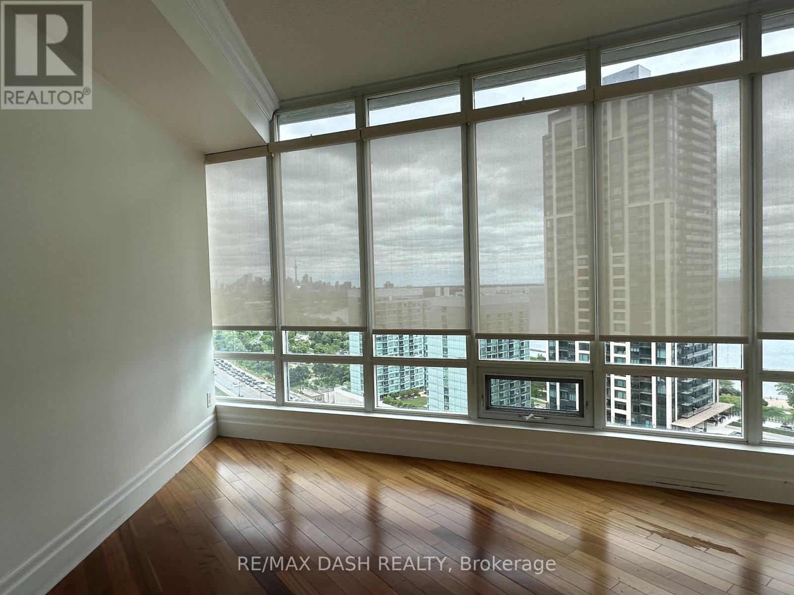 2310 - 15 Windermere Avenue, Toronto, Ontario  M6S 5A2 - Photo 14 - W12781152