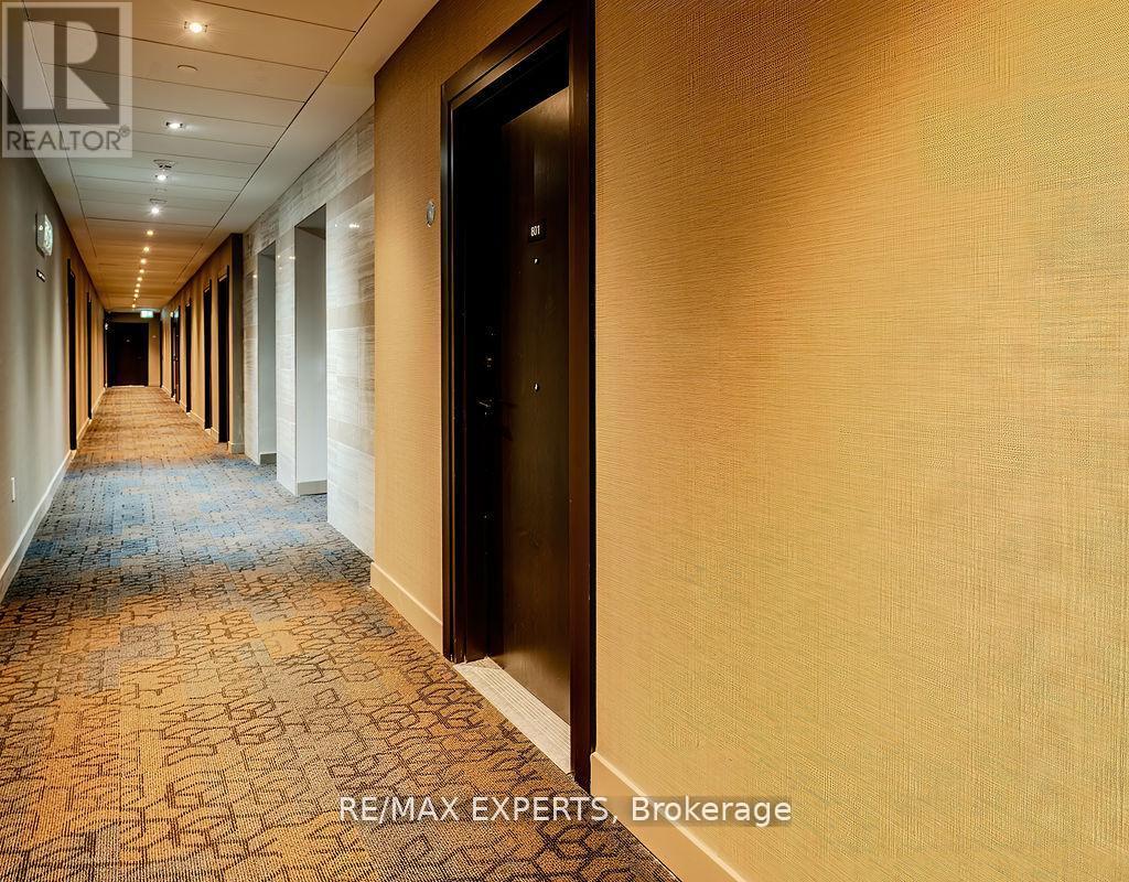 802 - 2475 Old Bronte Rd Road, Oakville, Ontario  L6M 5S7 - Photo 2 - W12781156