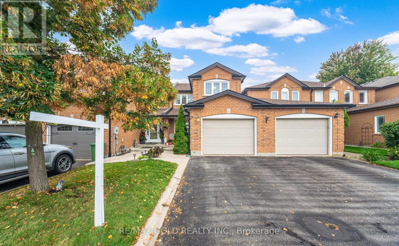 26 Flemington Drive, Caledon, Ontario  L7C 1B5 - Photo 6 - W12781192