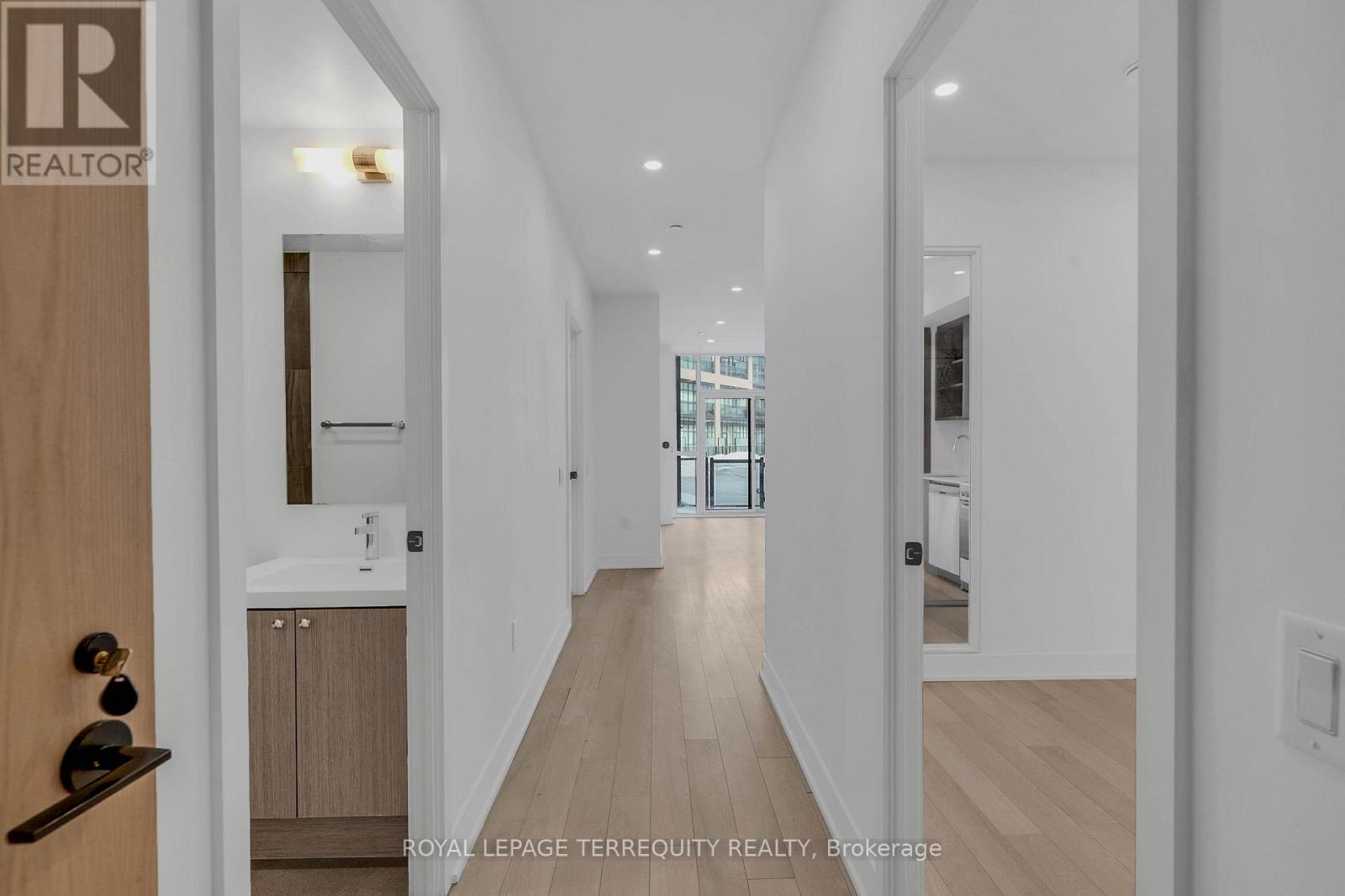 116 - 50 George Butchart Drive, Toronto, Ontario  M3K 0C9 - Photo 9 - W12781220