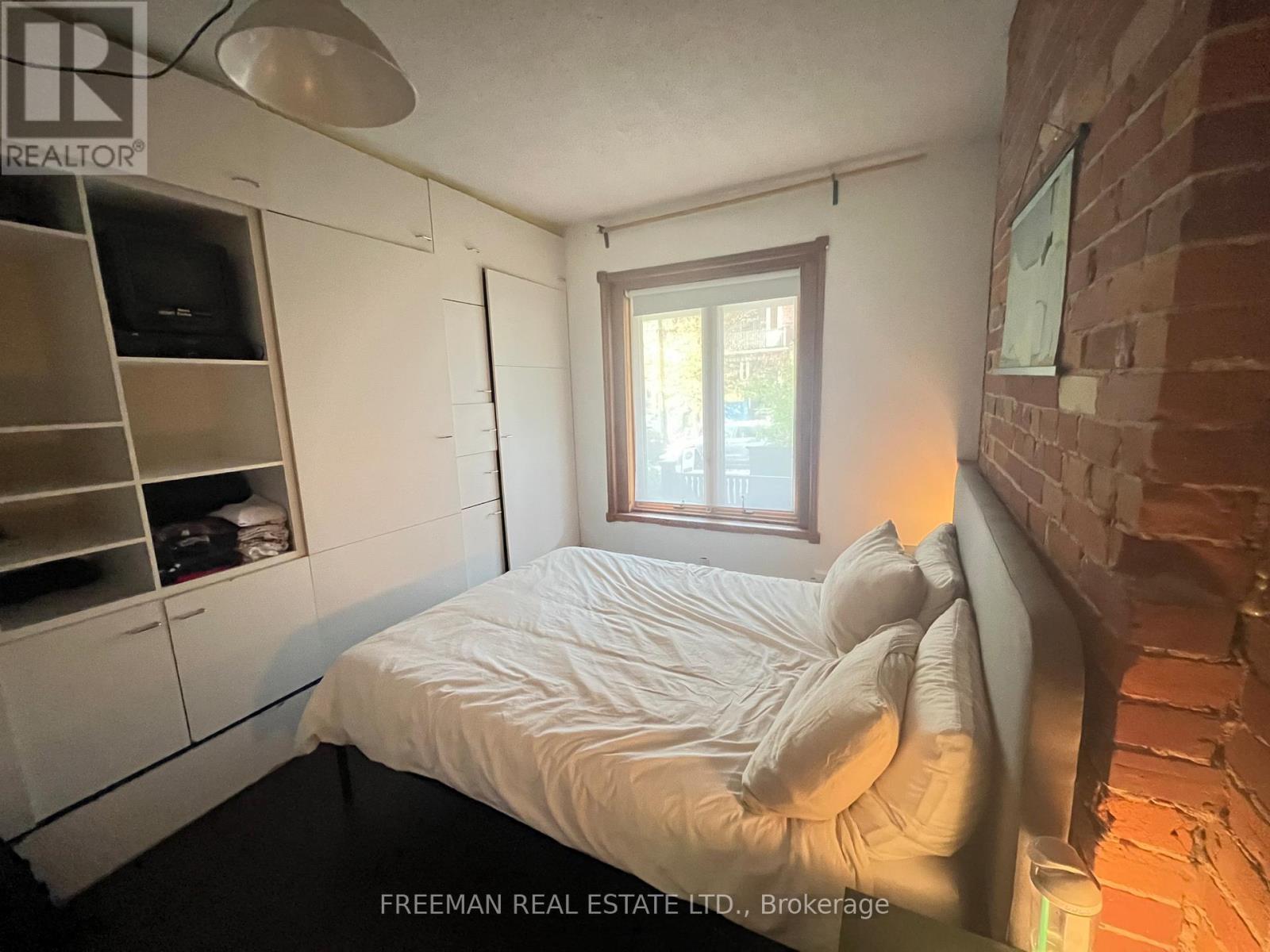 Main Flr Apt - 21 Wells Street, Toronto (Annex), Ontario  M5R 1N9 - Photo 12 - C12781024