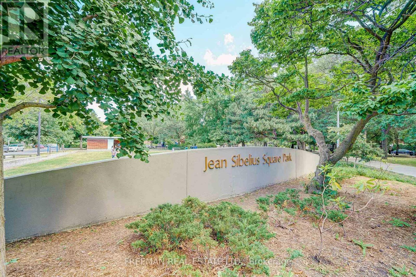 Main Flr Apt - 21 Wells Street, Toronto (Annex), Ontario  M5R 1N9 - Photo 21 - C12781024