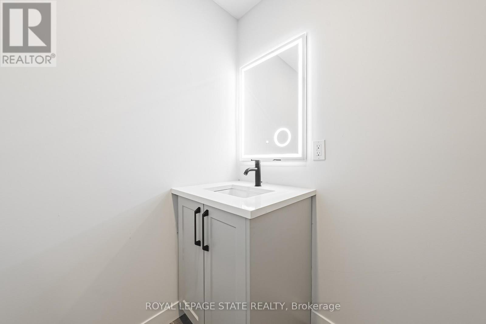 302 - 555 Sanatorium Road, Hamilton, Ontario  L9C 2B1 - Photo 17 - X12781004