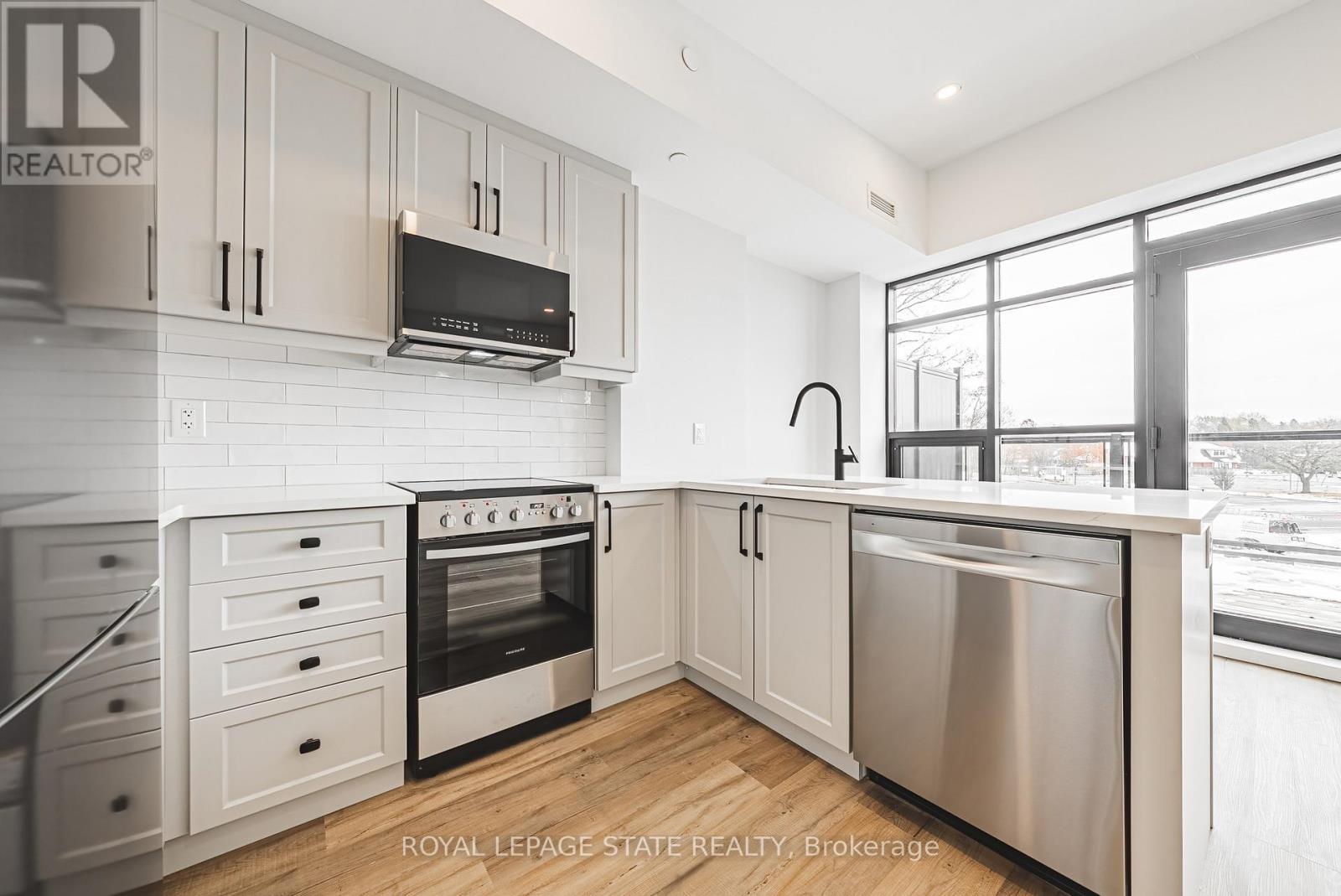 302 - 555 Sanatorium Road, Hamilton, Ontario  L9C 2B1 - Photo 6 - X12781004