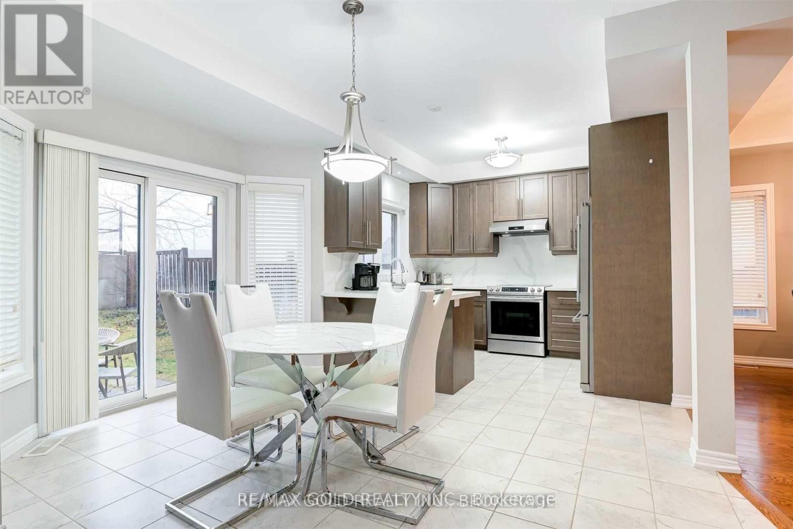 167 Elmbank Trail, Kitchener, Ontario  N2R 0H2 - Photo 15 - X12781030