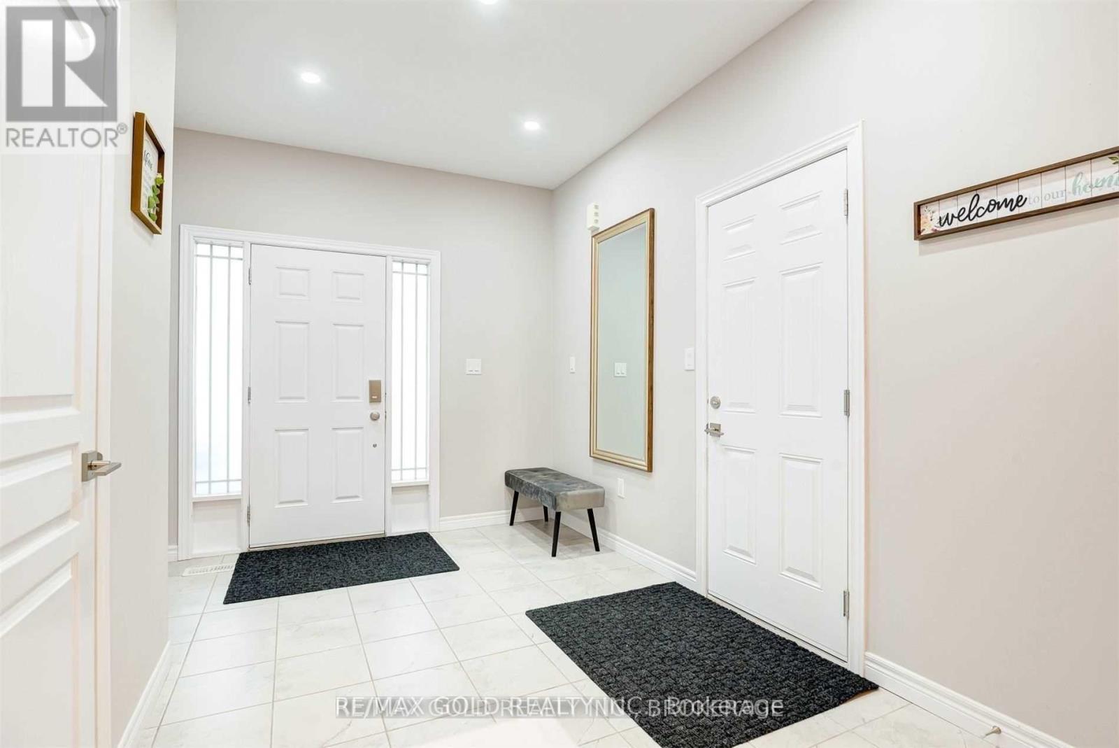 167 Elmbank Trail, Kitchener, Ontario  N2R 0H2 - Photo 3 - X12781030