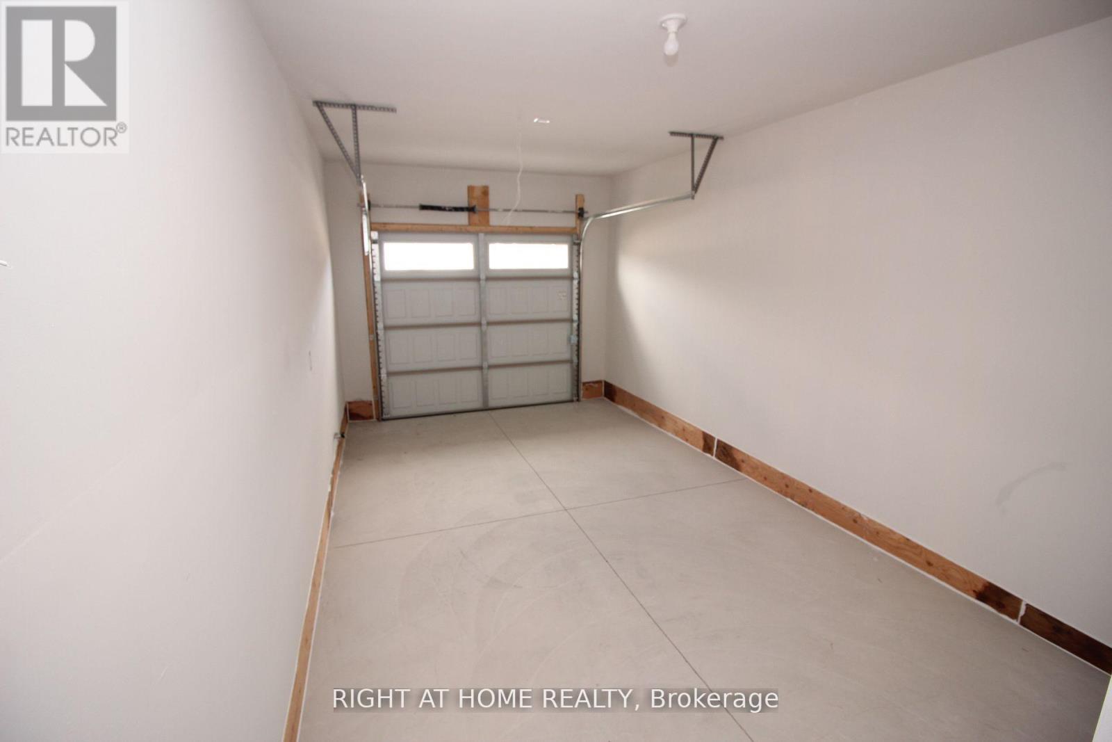 136 Alicia Crescent, Thorold, Ontario  L2V 0M2 - Photo 25 - X12781188