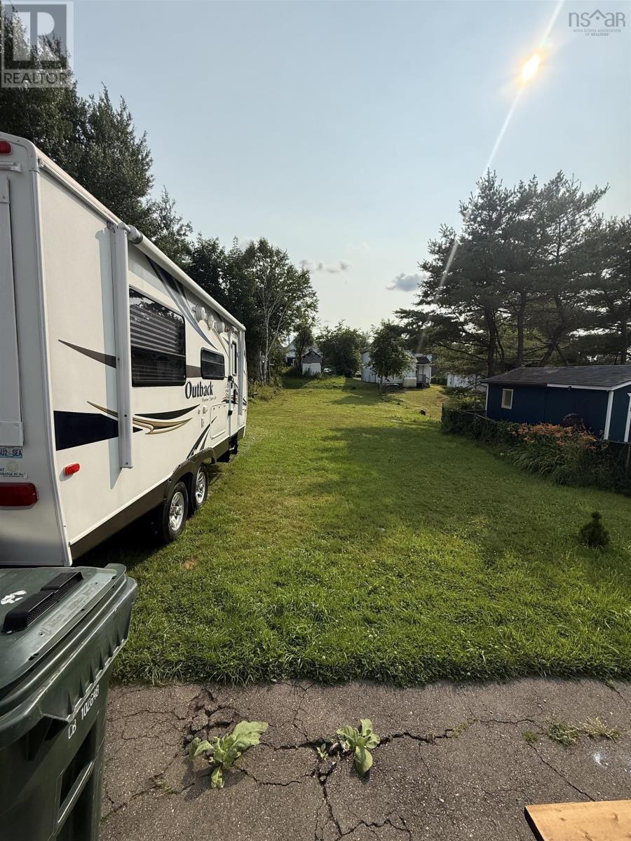 30 Harrison Avenue, Sydney, Nova Scotia  B1S 2Y2 - Photo 4 - 202518535