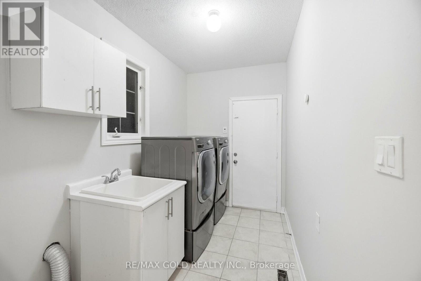 26 Gorevale Drive, Brampton, Ontario  L6P 1N9 - Photo 16 - W12775846