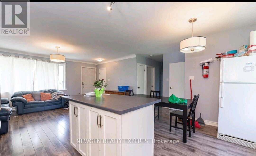 52 Broderick Avenue, Thorold, Ontario  L2V 2J1 - Photo 3 - X12781006