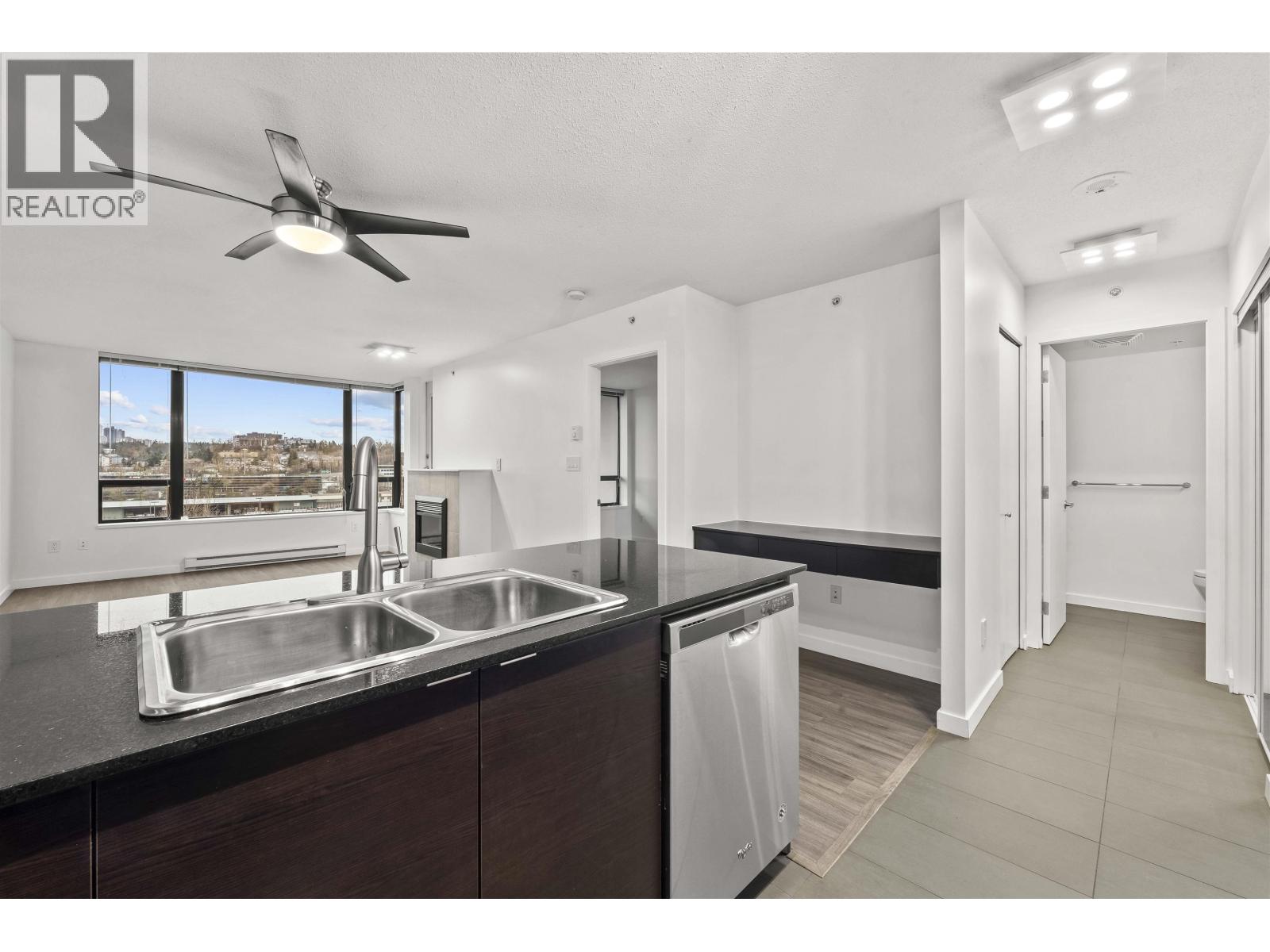 903 4182 Dawson Street, Burnaby, British Columbia  V5C 0A2 - Photo 4 - R3089126