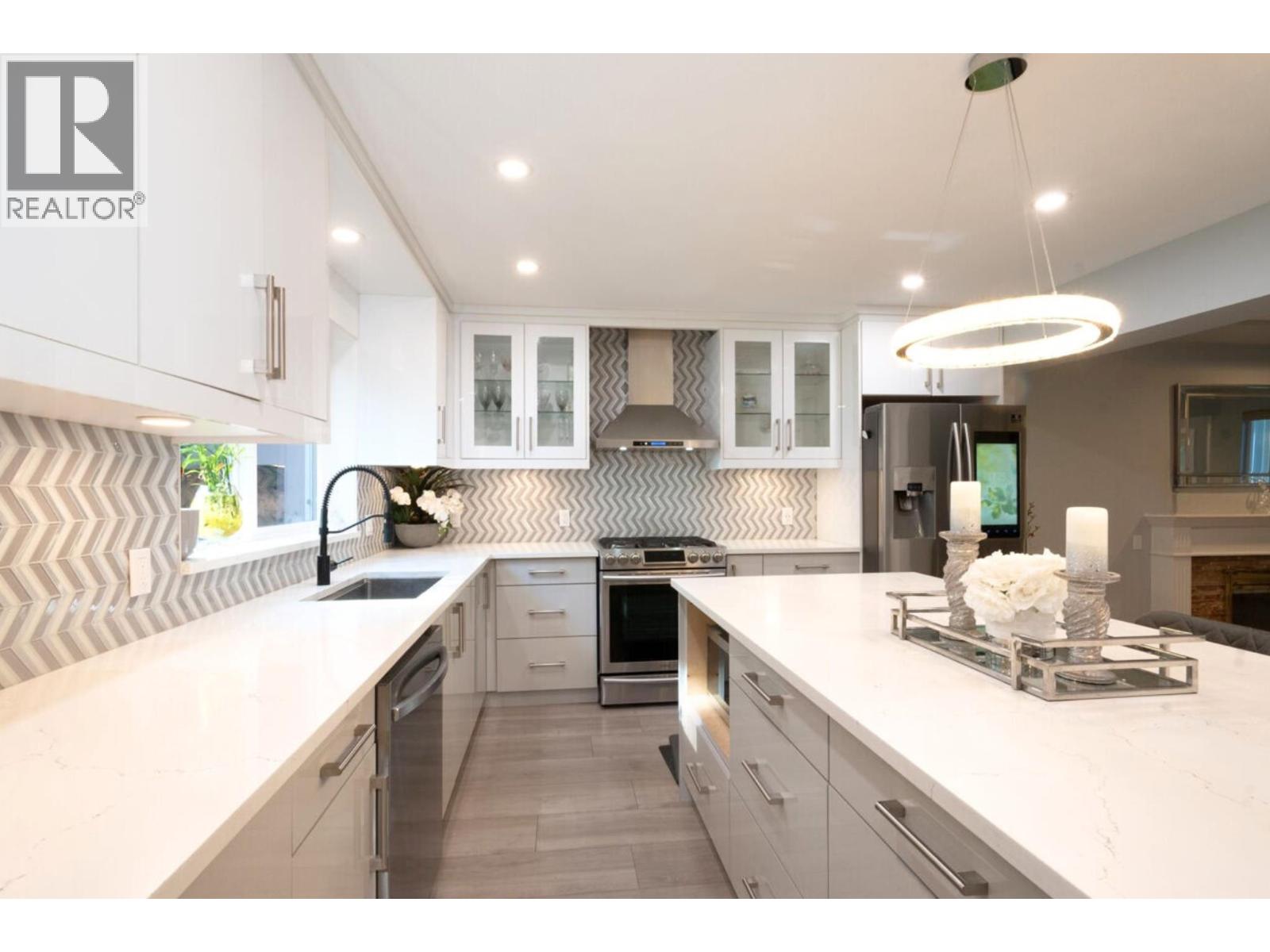 1416 Purcell Drive, Coquitlam, British Columbia  V3E 2R7 - Photo 8 - R3089137