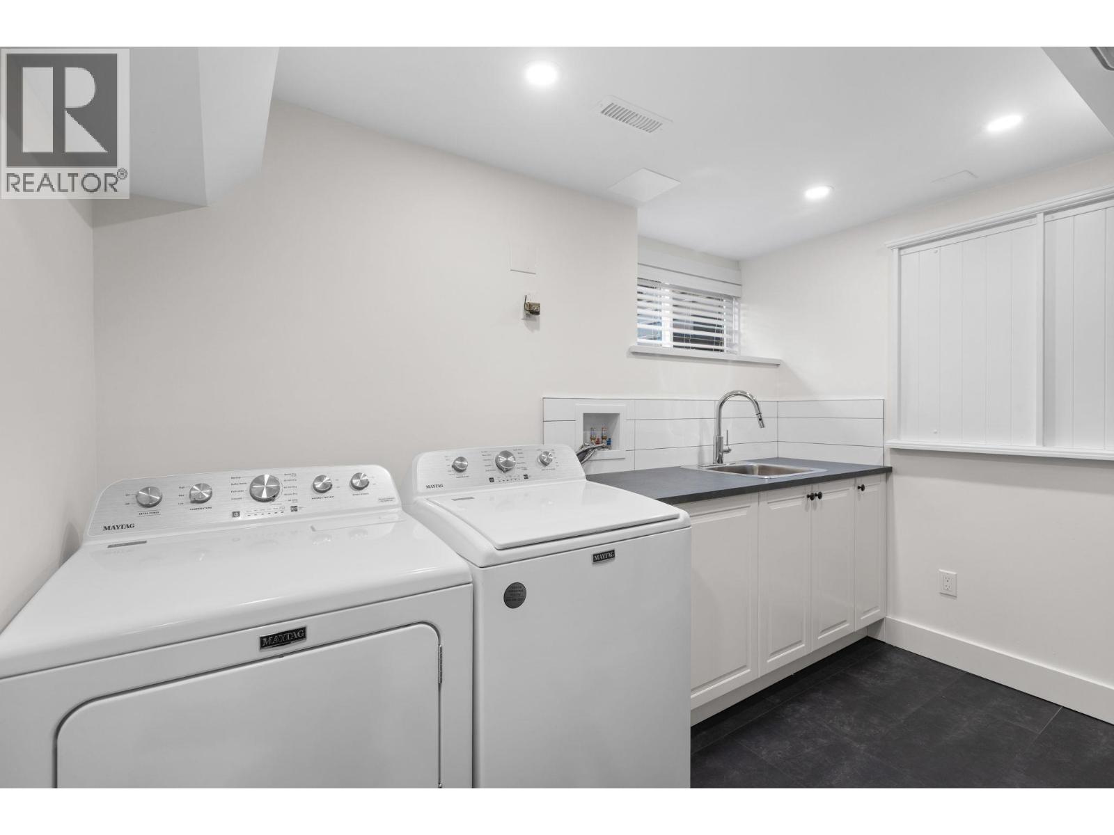 3214 Mariner Way, Coquitlam, British Columbia  V3C 4K7 - Photo 26 - R3089138