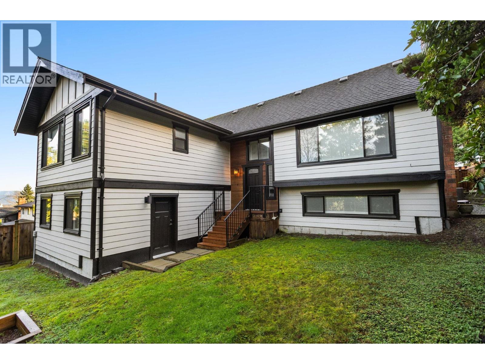 3214 Mariner Way, Coquitlam, British Columbia  V3C 4K7 - Photo 32 - R3089138